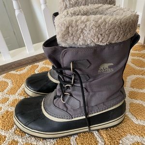 Sorel - Women Size 11 Snow Boots